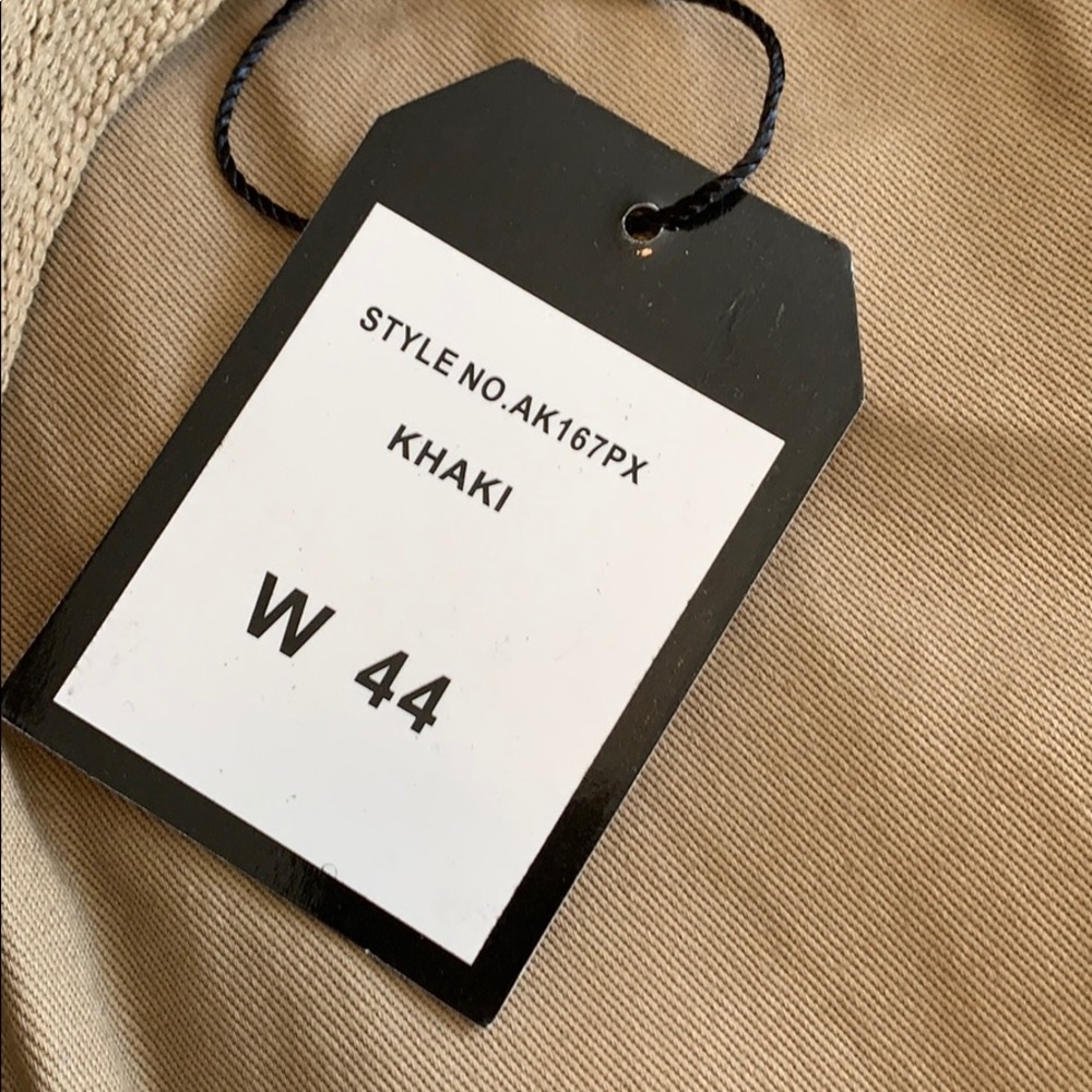 Trust Men’s cargo shorts - Picture 3 of 7